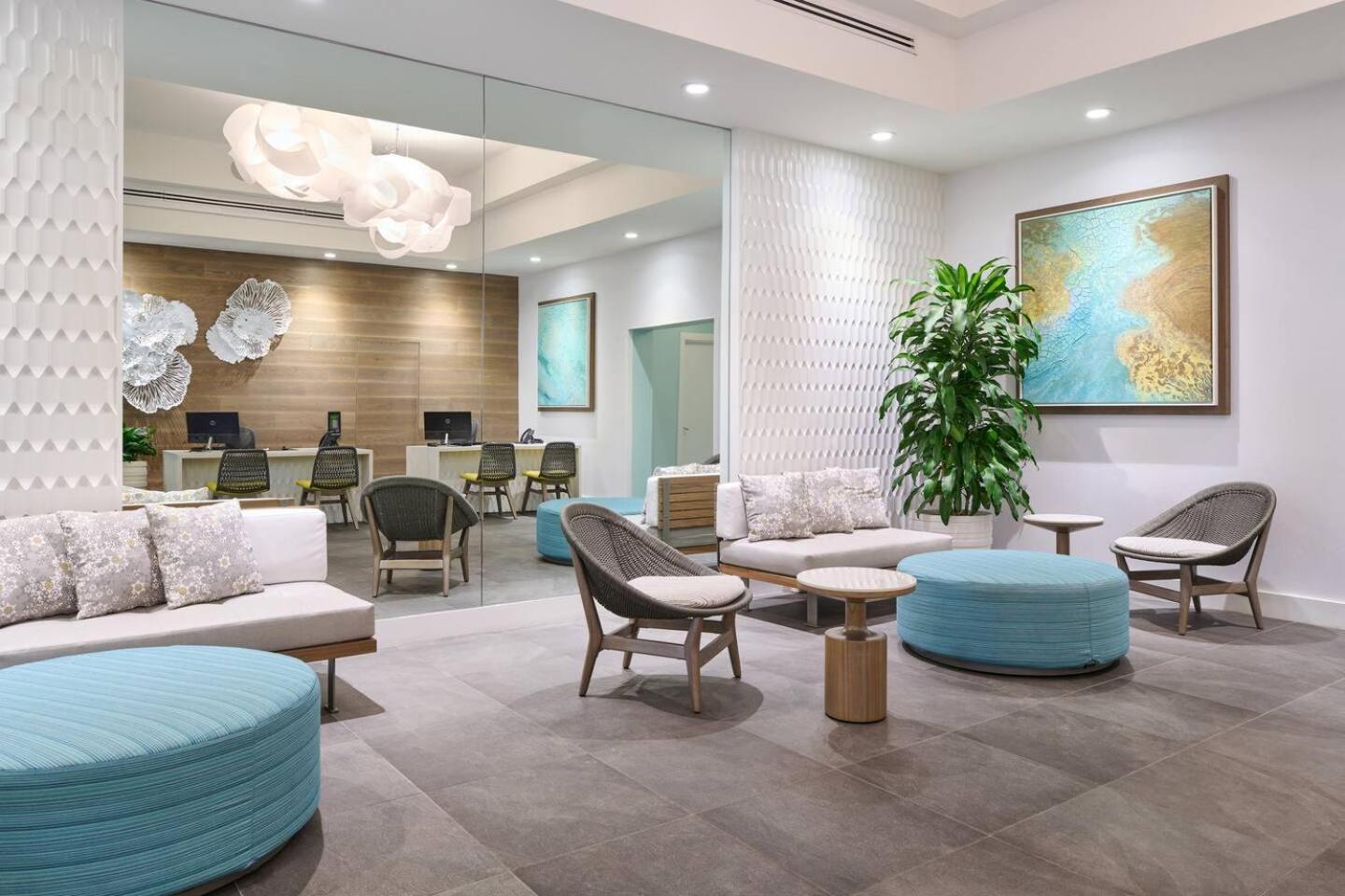 Luxury Oceanfront 2 Bedroom Apartment At Waikiki Beach Tower Honolulu Luaran gambar