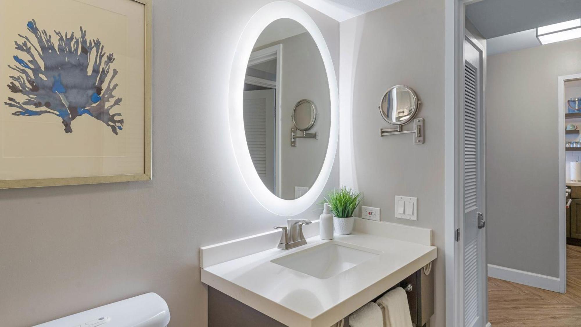 Luxury Oceanfront 2 Bedroom Apartment At Waikiki Beach Tower Honolulu Luaran gambar